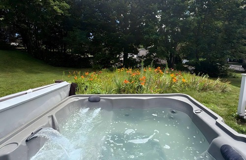 Chiltonville House | Plymouth Family & Group Getaway – 5BR Home w/Heated Pool, Hot Tub & Near Beach