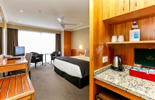 New Plymouth Hotel | Plymouth International