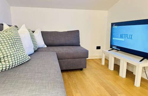 Zona LI La Storta Apartment | PM 26 Via Riccardo Morbelli Guest House