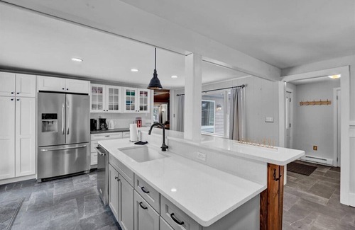 Pocono Pines House | Pocono Pines Stone Cabin | Central to Attractions