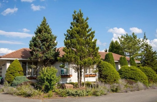 Kresgeville Villa | Pocono Villa, a private amenity rich property for the family. Pets Welcomed.