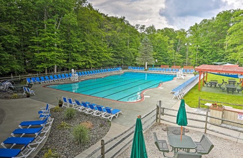 Gouldsboro House | Poconos Getaway with Indoor and Outdoor Pool Access!
