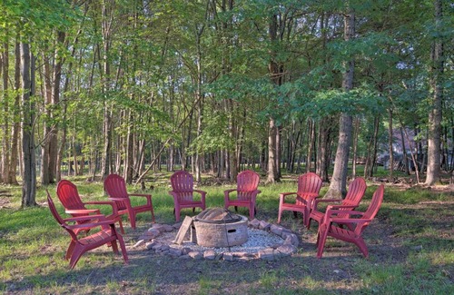 Albrightsville House | Poconos Home with Hot Tub, Game Room and Lake Access!