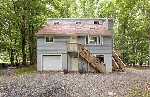 Pocono Summit House | Poconos Lake View Family Retreat/Beach,Lake/Kalahari/Camelback/Sauna/JFBB/Hiking