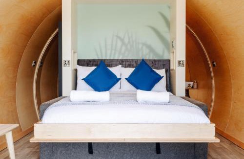 Calgary House | Pod 4 Loch Ba