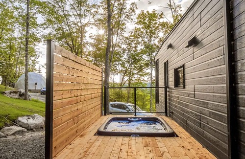 La Conception Ski Chalet | Pod at Bel Air - Ideal for Friends/Family - Private Jacuzzi & Sauna - Bbq