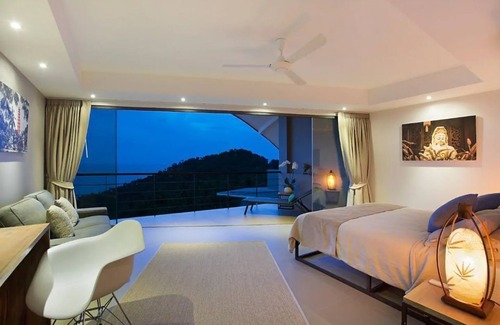 Chaweng City Center Villa | Poda @ Comoon Penthouse with stunning sea views