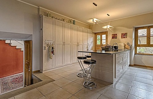 Licciana Nardi Villa | Podere dell 'Angelo - 9 Pax / Pool / large outdoors