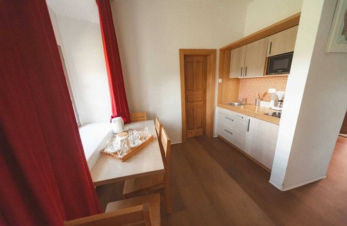 Cerklje ob Krki Apartment | PODSREDA CASTLE APP 1 EMIN