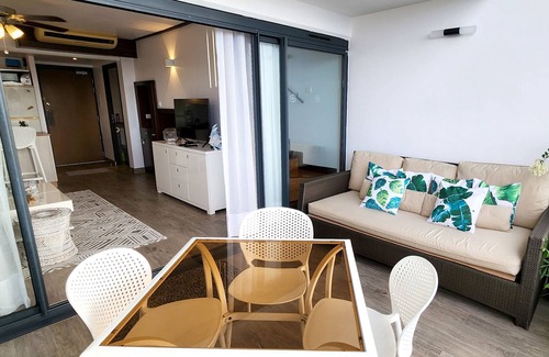 Arue Apartment | Poema's Beach Duplex by Tahiti Homes®. Magnificent apartment with sea view.