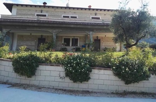 Pettorano sul Gizio Condo | Poggio Dei Pettirossi Apartment