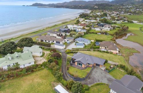 Pohara House | Pohara Beach Life