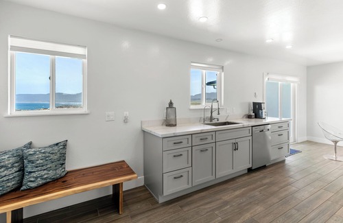 Point Arena Cottage | Point Arena Lighthouse - Head Keeper's House