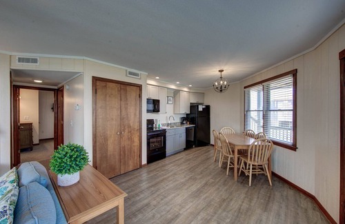 Buxton Cottage | Point Break Cottage- Steps to Beach- Community Pool & Spa
