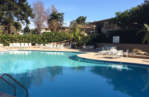 Point Loma Heights Condo | Point Loma/OB gem resort like complex. Top floor with elevator. Great amenities