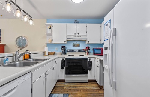 Pine Knoll Shores Condo | Point Prospect Shores- Ocean Front Condo
