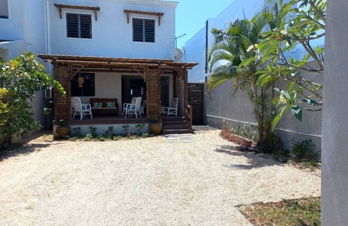 Pointe D'esny House | Pointe D Esny: House/Villa - Pointe d'Esny