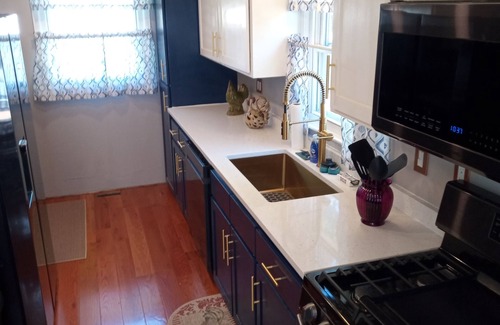 Algonac House | Pointe Haven with or without Pontoon