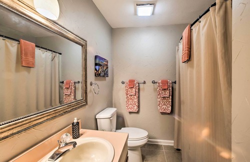 Table Rock Condo | Pointe Royale Condo w/ Pool Access on Golf Course