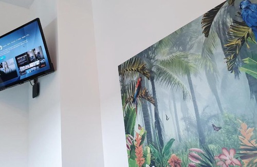 Katowice House | Pokój prywatny ze smartTV, NETFLIXem i antresolą