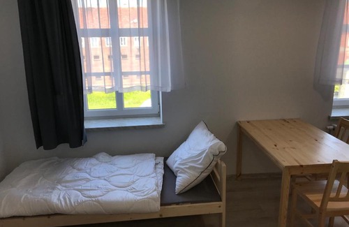 Kozuchow House | Pokoj z aneksem kuchennym