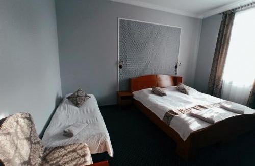Tarnowskie Gory House | Pokoje Gościnne Kropka