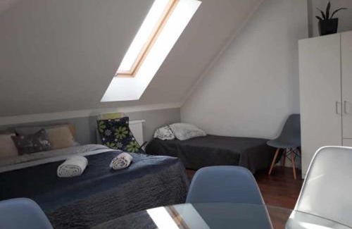 Baltow Apartment | Pokoje w Awokado z pięknymi widokami, Bałtów 184C