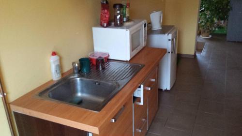 Niemcza House | Pokoje w Uzdrowisku