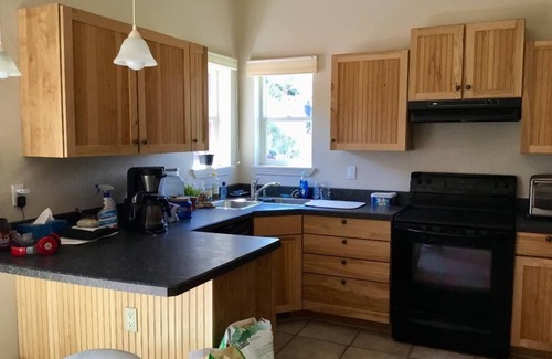 Polaris House | Polaris Paradise Maverick, Entire townhouse in scenic Polaris, MT