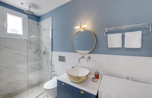 Ermoupoli Apartment | Polis Suite
