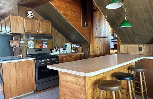 Grand Marais House | Polish Flats: A Cozy Cabin on Bay
