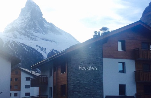Zermatt Apartment | Pollux family apartment (to 7/10 Sleeps) in the house Fleckenstein
