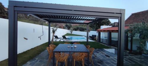 Serta Villa | Pomar das Oliveiras - Private Swimming pool - Free EV Chrg - Pet Friendly