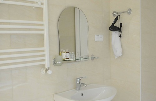 Kutaisi Hotel | Pomegranate - Double/Twin Room 2