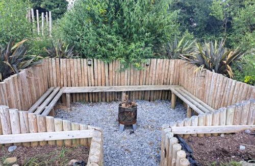County Laois House | Pond Beach Oak residence