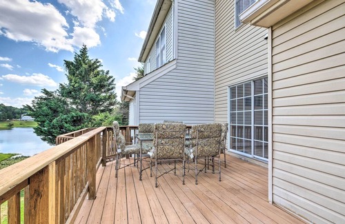 Woodbridge House | Pond-View Deck + Pool Table: Woodbridge Haven!