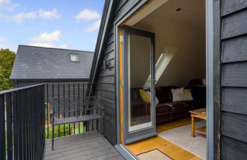 Bulmer House | Pond View Loft