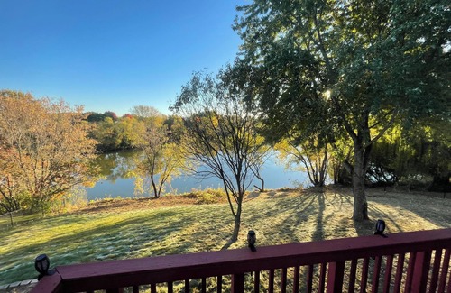 Farmington House | Pondhaven Rereat Fully furnished house with fun and convenience for all ages