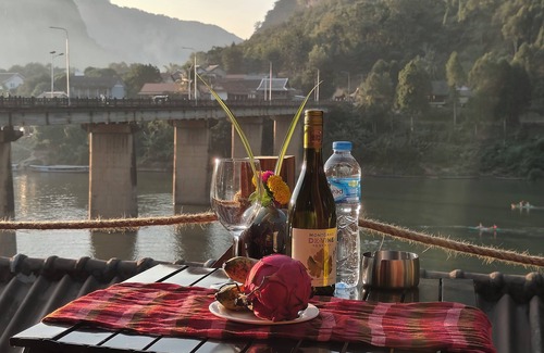Nong Khiaw Hotel | Pont Inn Nong Khiaw