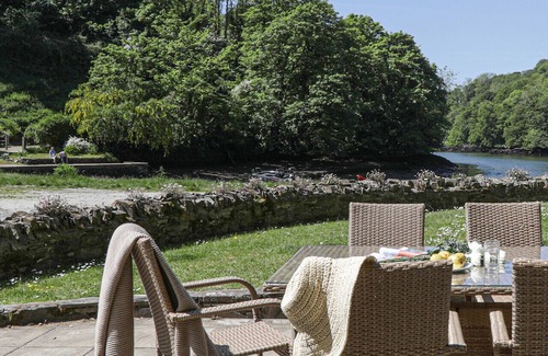 Lanteglos Cottage | Pont Quay Cottage, Fowey, edge of the tidal creek