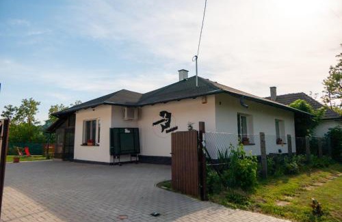Tiszababolna Apartment | Pontyhalász Vendégház