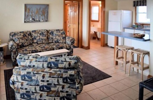 Ocracoke Hotel | Pony Island Inn