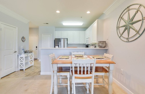 Calabash Condo | Pool Access & 11 Mi to Beach: Calabash Condo!
