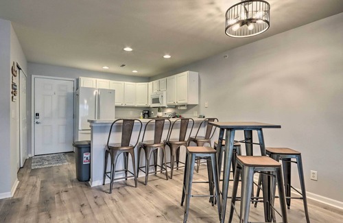 Camdenton Condo | Pool Access & Lake Views: Camdenton Condo