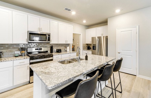 Princeton House | Pool Access: Modern Retreat in Lowry Crossing!