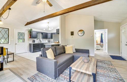 Tobyhanna House | Pool and Lake Access Family Poconos Cabin with Deck