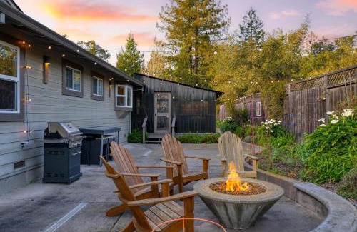 Sebastopol House | Pool Hot Tub Firepit Game Room Minutes from Sebastopol Russian River Baker Lane Retreat