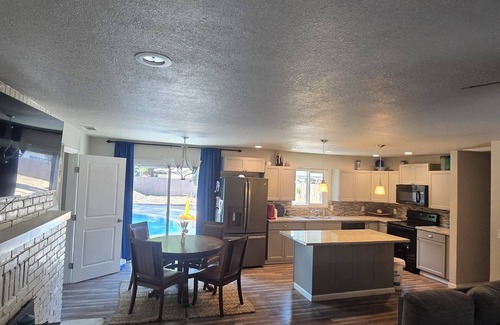 Red Bluff House | Pool house near Red Bluff fairgrounds with AC, WiFi, RV, boat parking