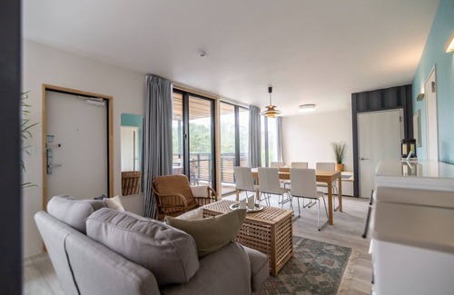 Ishigaki House | Pool is just 5 steps away from the room Poolside/Ishigaki Okinawa