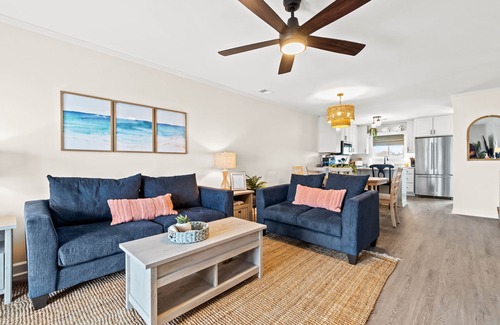 Ocean Isle Beach Condo | 🌊 Pool open- Oct! Oceanfront-All linens Incld-Stocked Kitchen